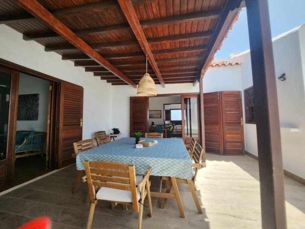 Villa Salada On The Ocean Shore Caleta De Fuste Exteriör bild